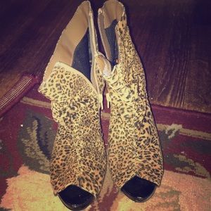 Peep-toe cheetah booties size 9